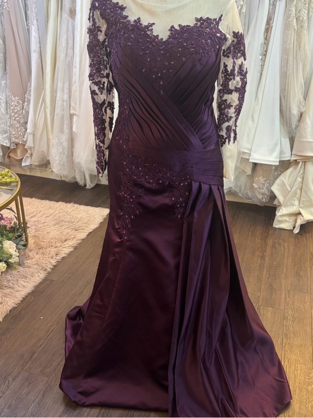 Elegant Plum Lace-Appliqué Evening Dress